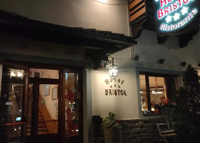 Bristol 3* 퓨말보