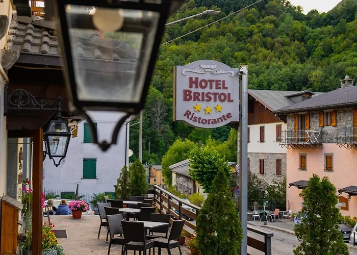 Bristol 3* פיומאלבו